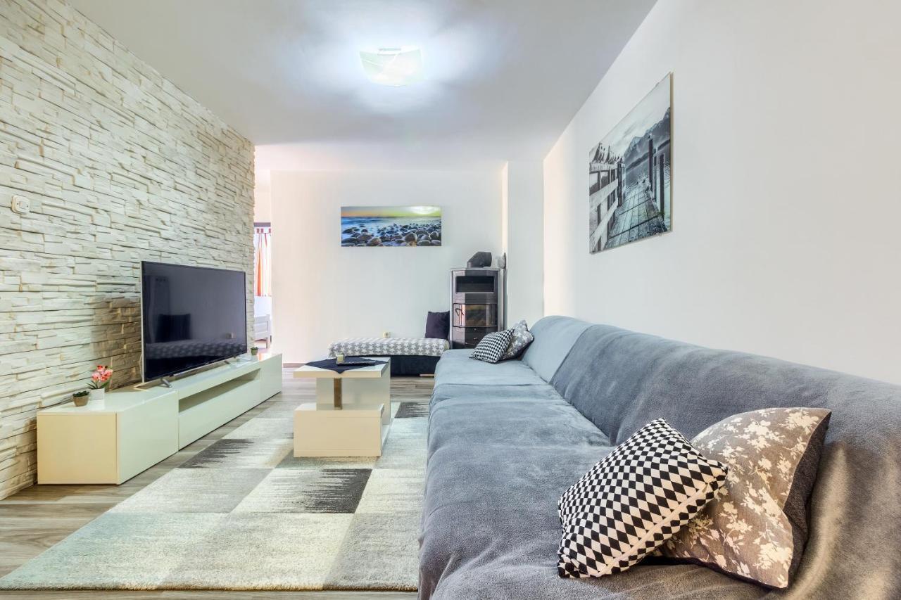 Apartmani Rialto Kakma Eksteriør bilde